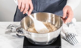 公司新闻-江门市振辉国际有限公司-因为铅板密度不一般能让产品达到起重和配重的用途